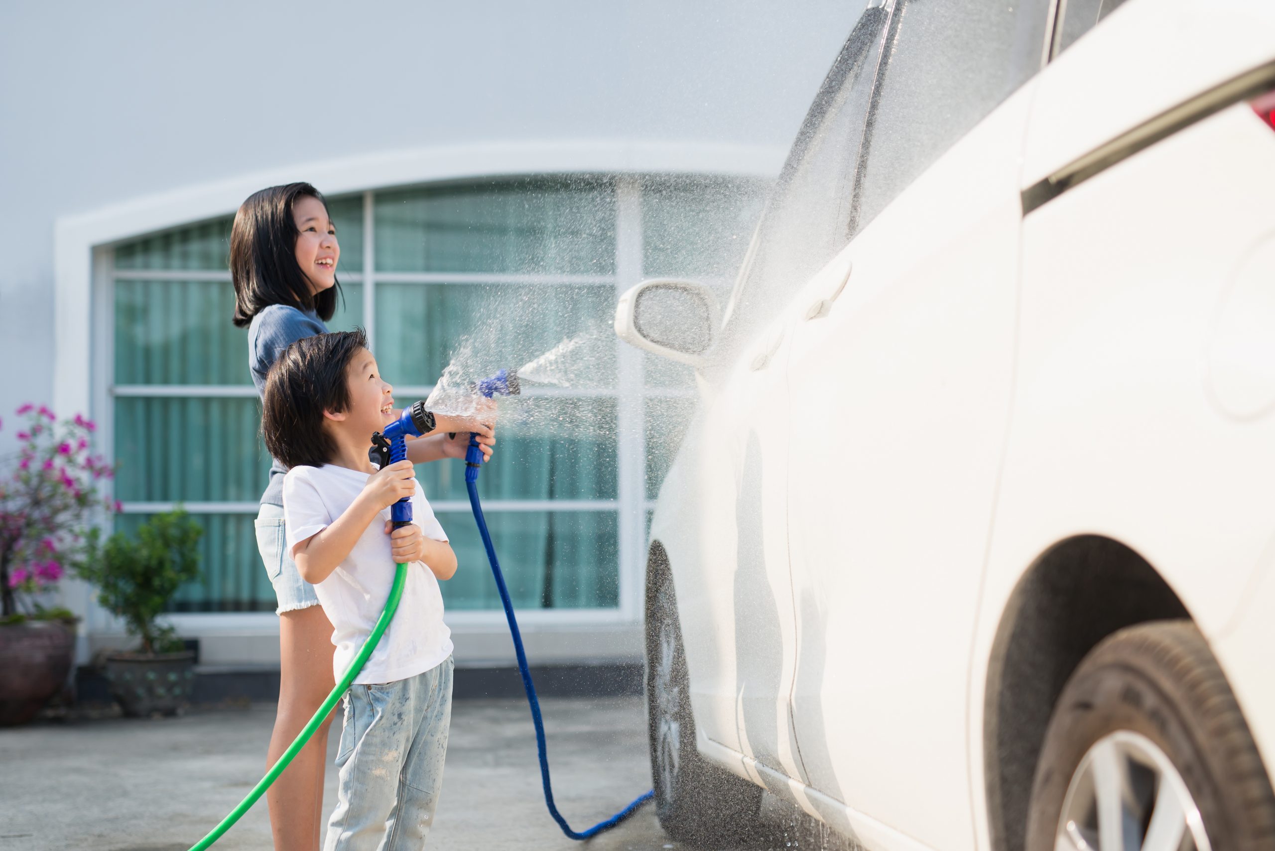 TURBO TOTS: Car cleaning hacks for parents