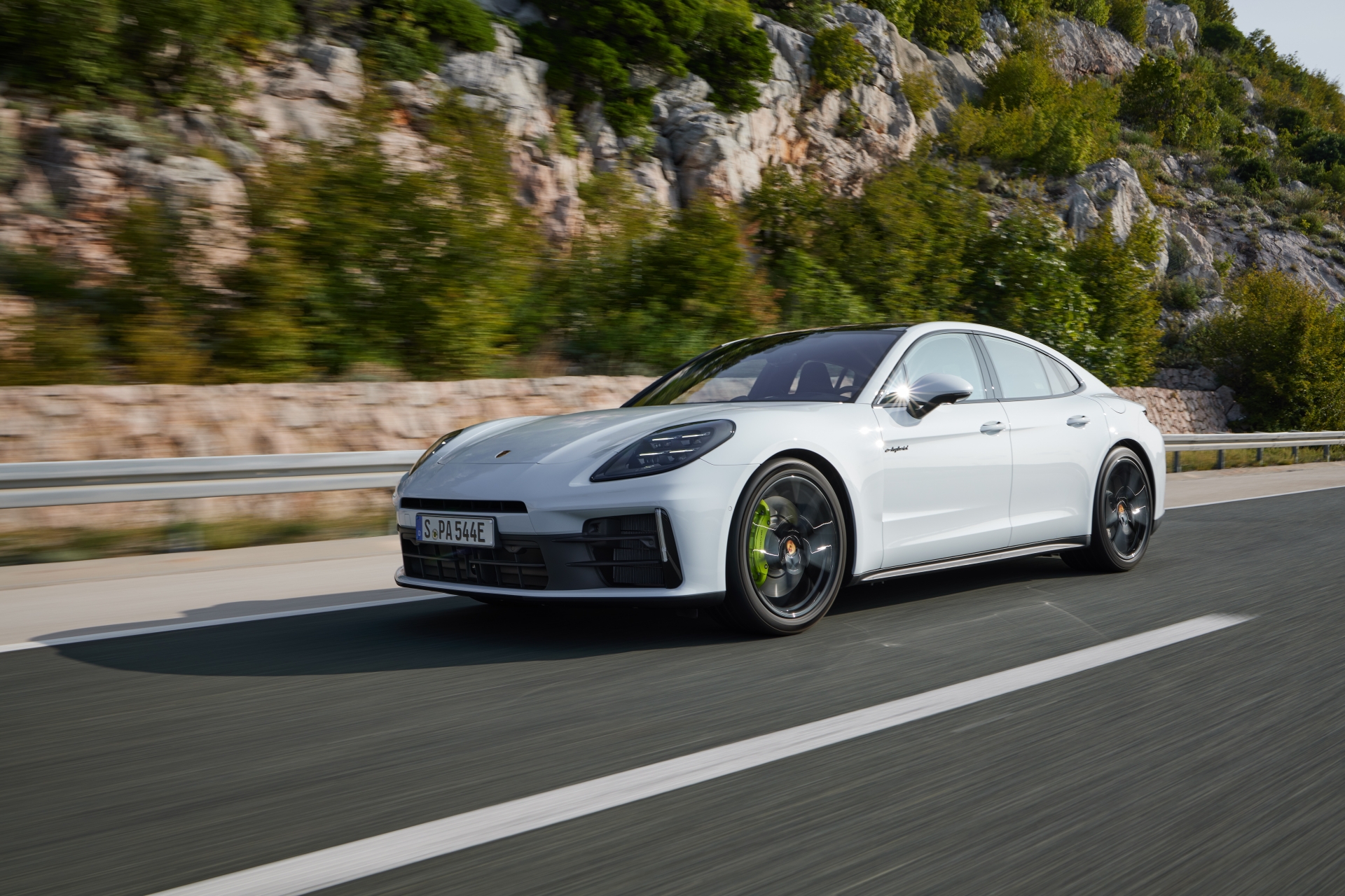Two New E Hybrid Variants Of Porsche Panamera Announced AutoApp Two New E Hybrid Variants Of Porsche Panamera Announced AutoApp