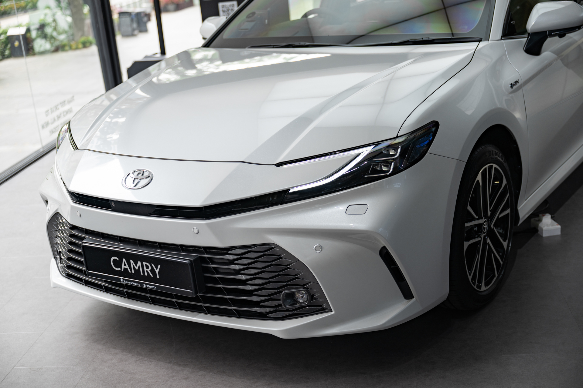 AutoApp New Toyota Camry