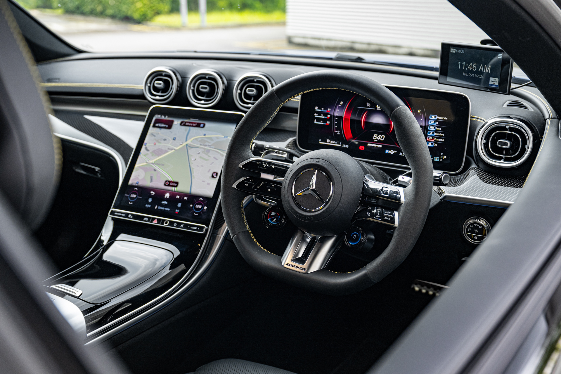 Mercedes-AMG CLE53 cabin