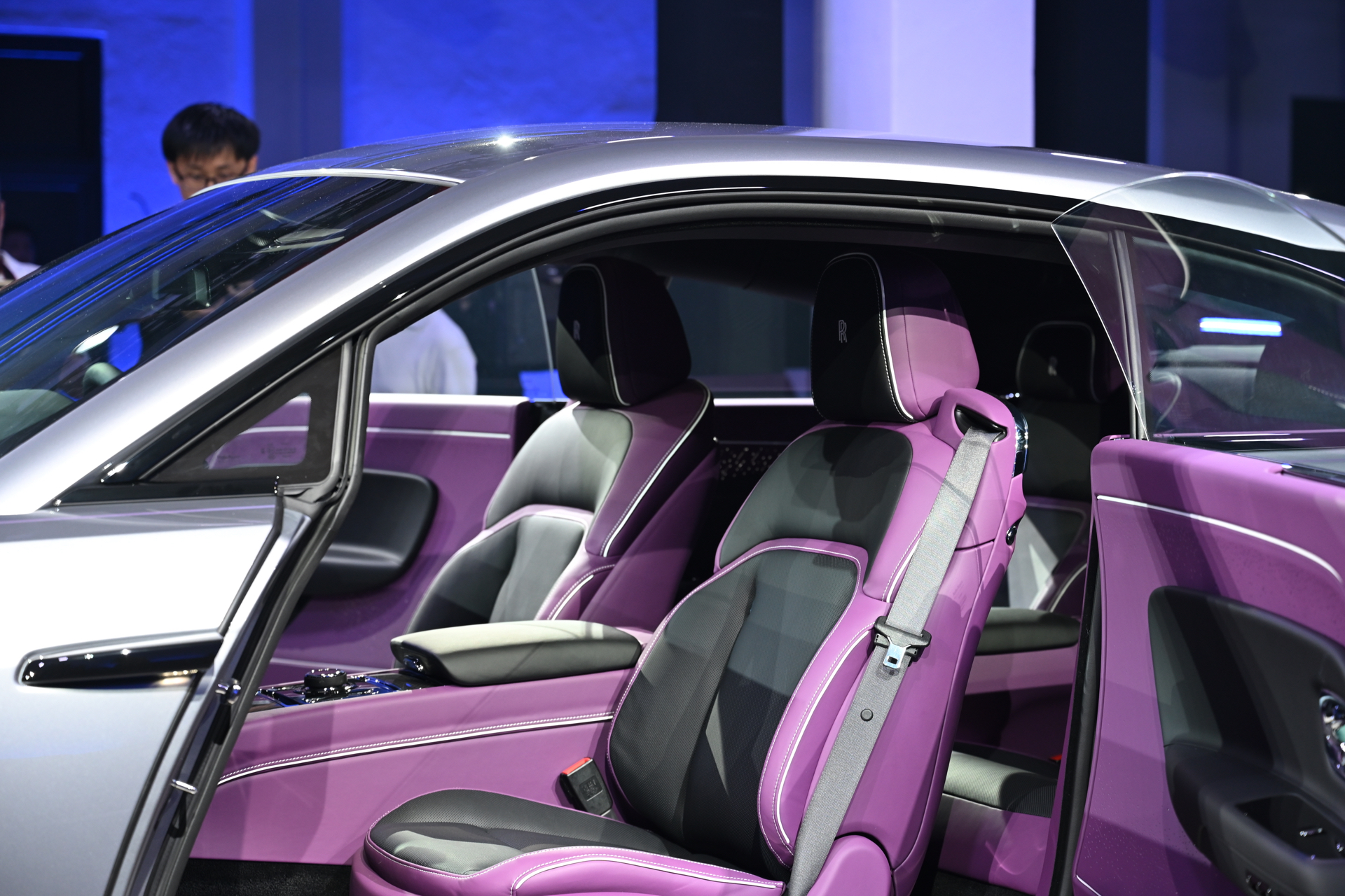 Rolls-Royce Black Badge Spectre interior