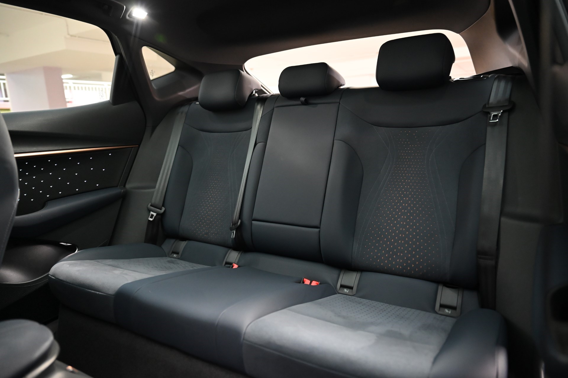 Cupra Tavascan rear seats