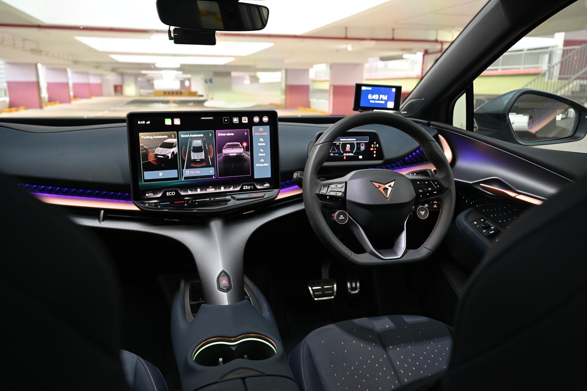 Cupra Tavascan cabin