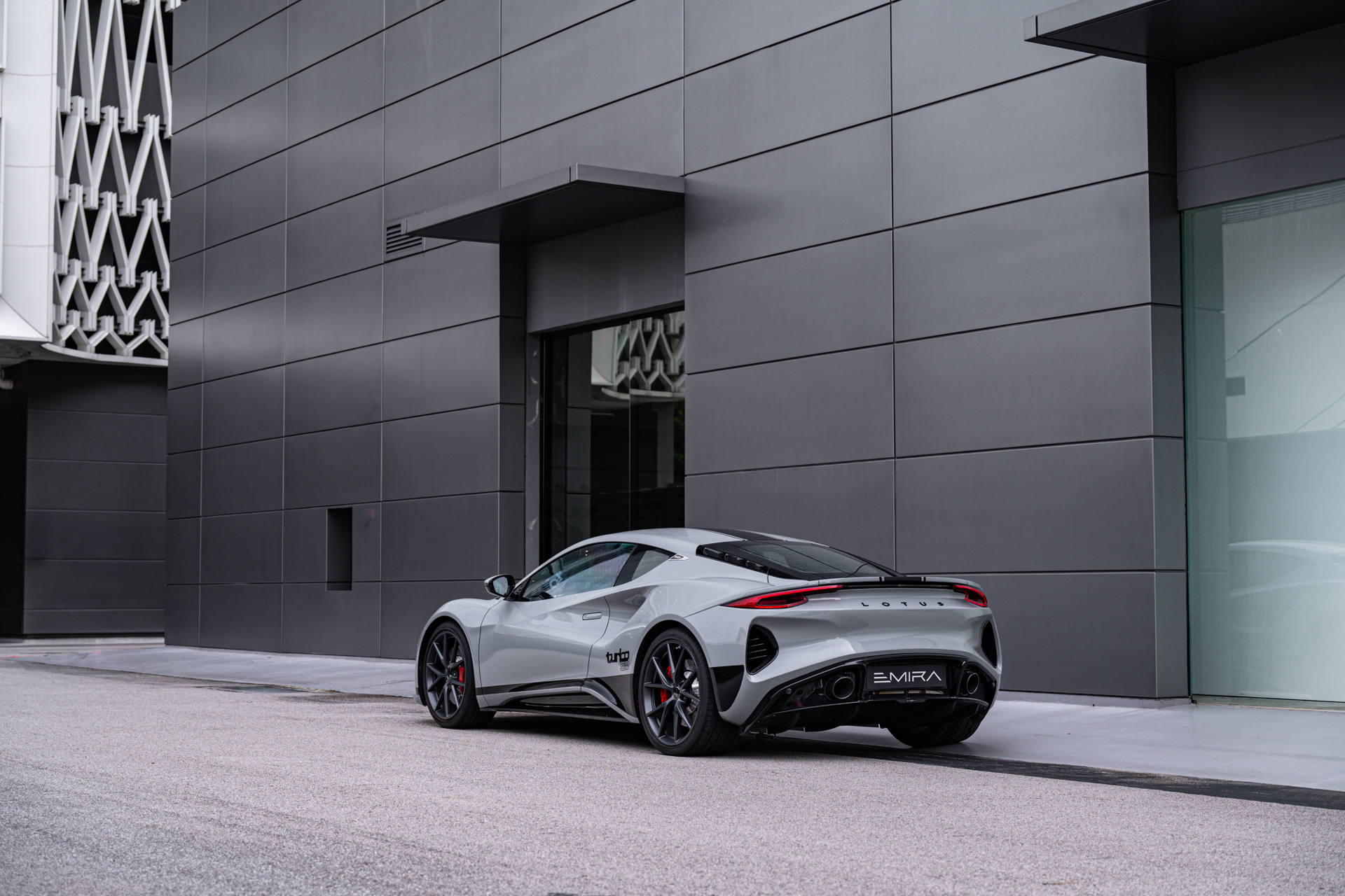 Lotus Emira Turbo SE