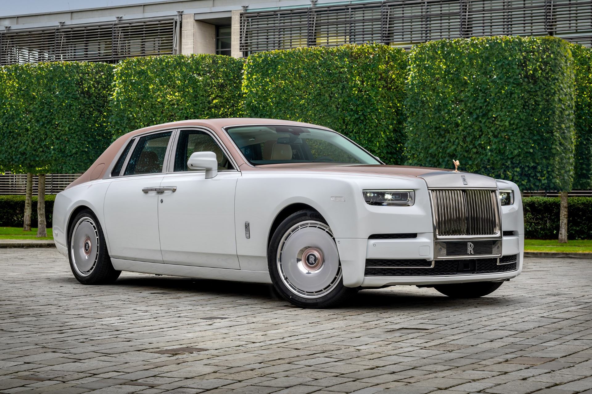 ROLLS-ROYCE PHANTOM DENTELLE