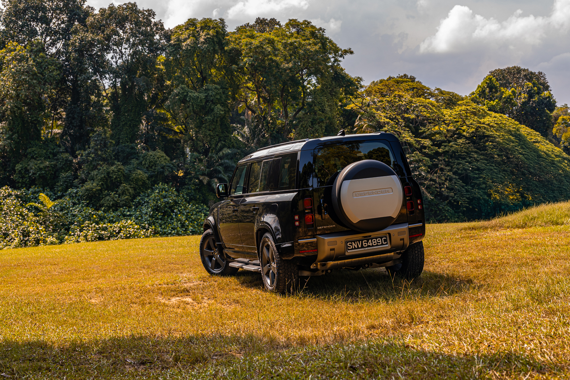 Land Rover Defender 110 PHEV