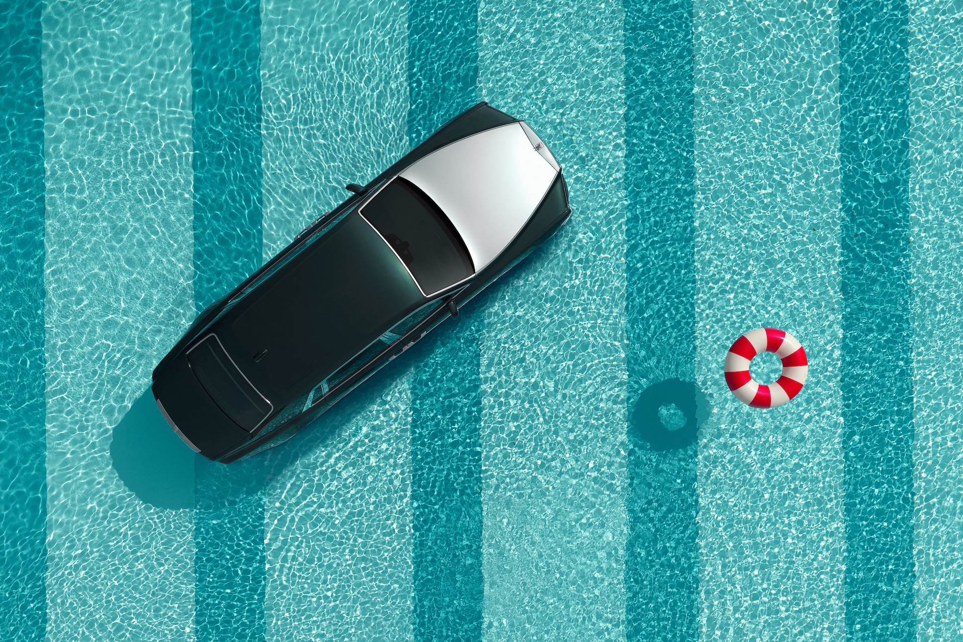 Rolls-Royce Phantom in swimming pool