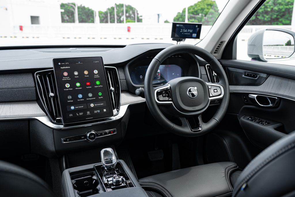 Volvo XC90 2025 cabin