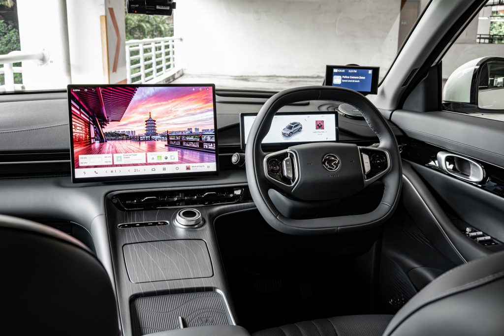 Proton e:MAS 7 cabin