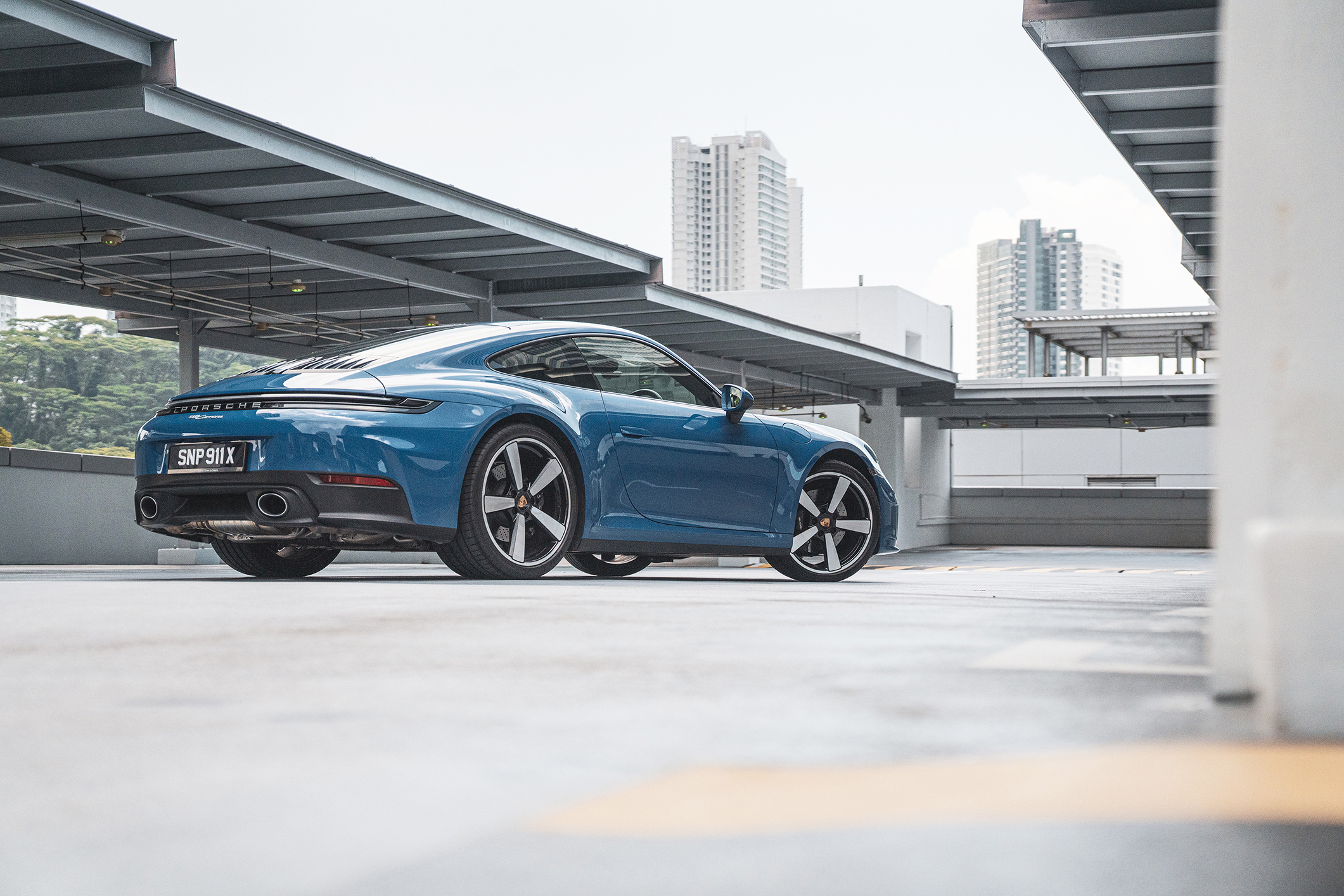 Porsche 911 Carerra
