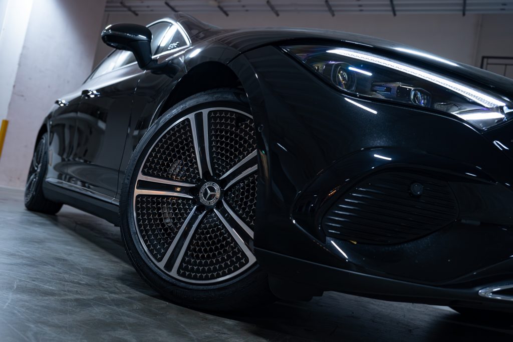 Mercedes-Benz EQE 300 rims