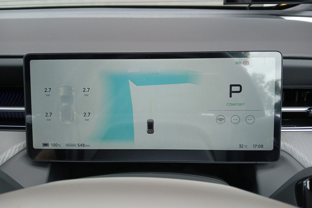 XPeng G6 Performance instrument cluster