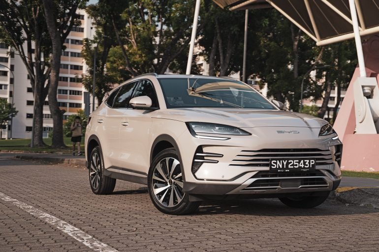 Singapore SUV BYD Sealion 6