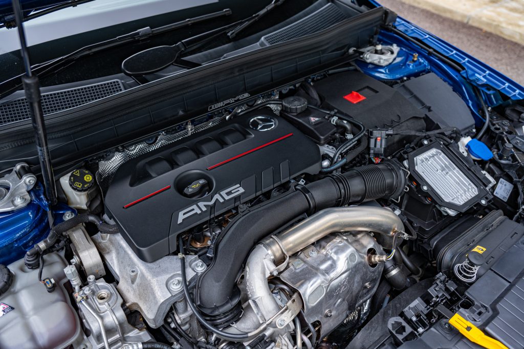 Mercedes-AMG GLB 35 engine
