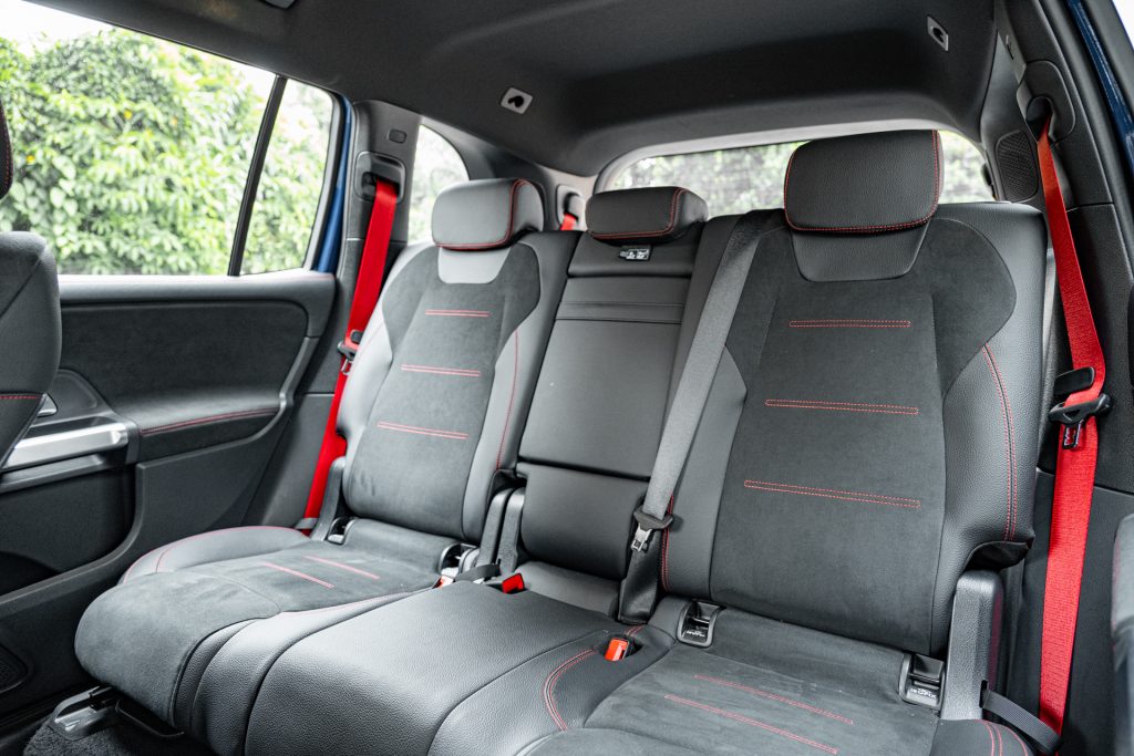 Mercedes-AMG GLB 35 second row