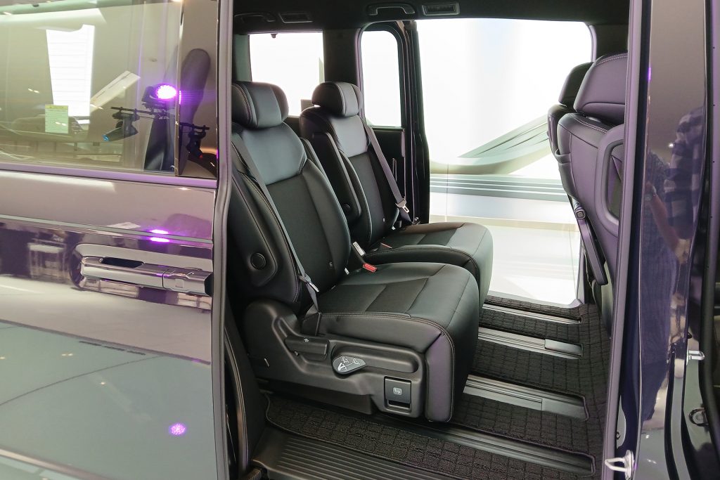 Honda StepWgn Spada second row