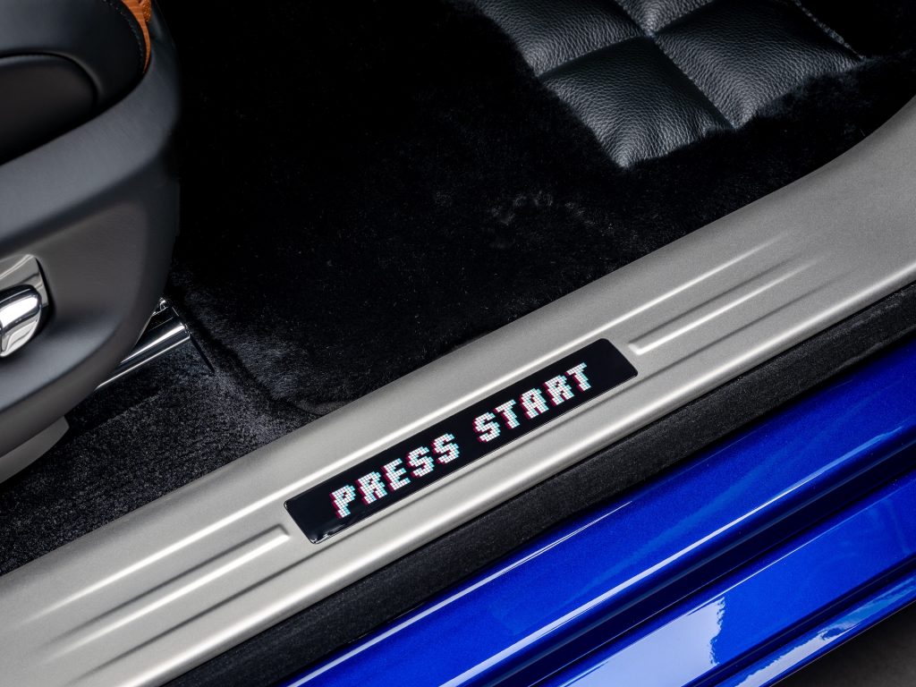 Rolls-Royce Black Badge Ghost Gamer