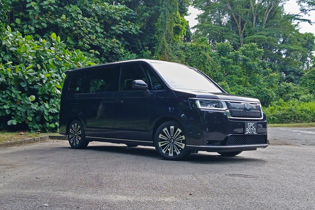 Honda StepWgn Hybrid 2.0 Spada