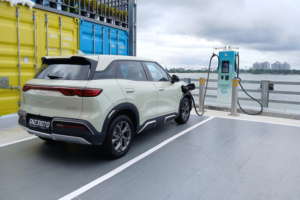 BYD Atto 2 charging