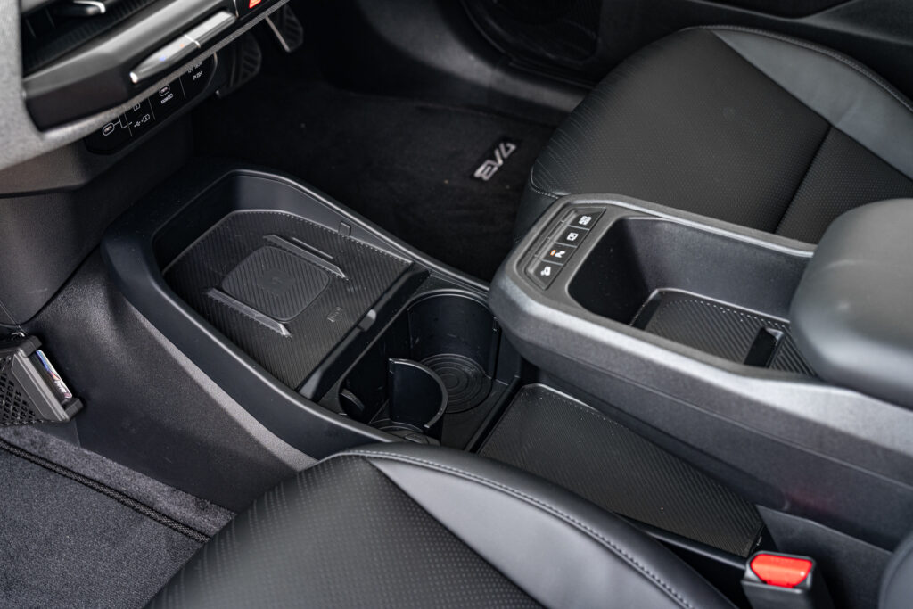Kia EV4 centre console