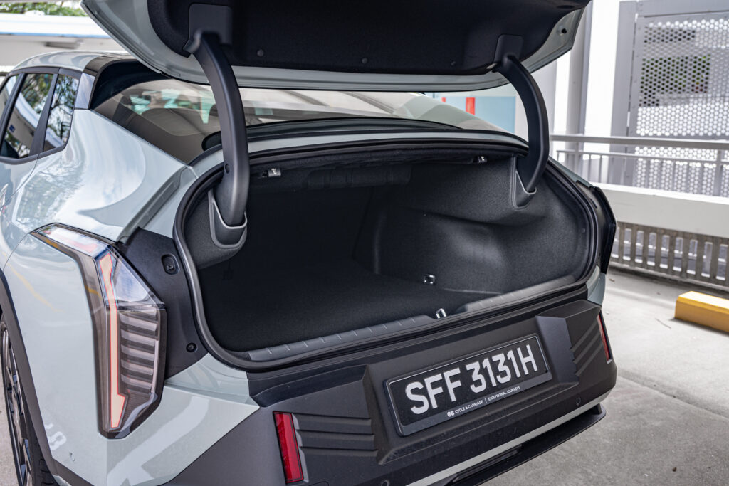 Kia EV4 boot