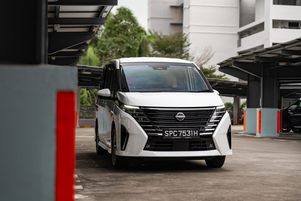 Nissan Serena e-POWER Hybrid Smart 8