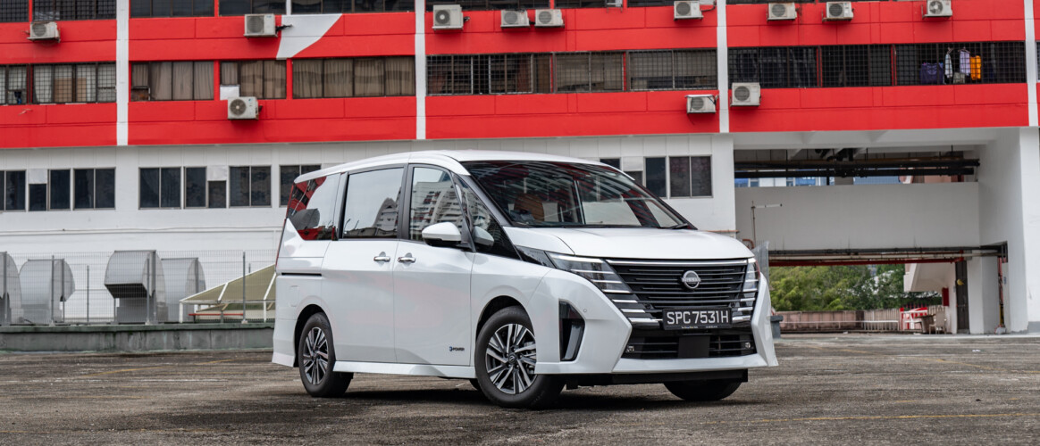 Nissan Serena e-POWER Hybrid Smart 8