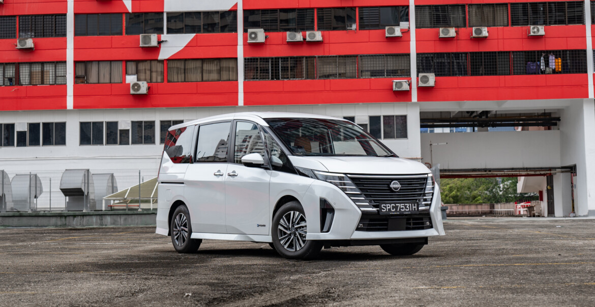 Nissan Serena e-POWER Hybrid Smart 8