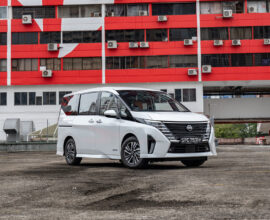 Nissan Serena e-POWER Hybrid Smart 8