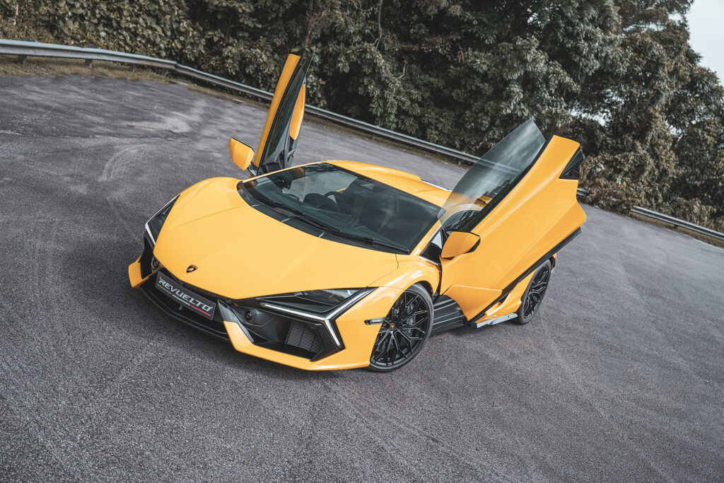 Lamborghini Revuelto