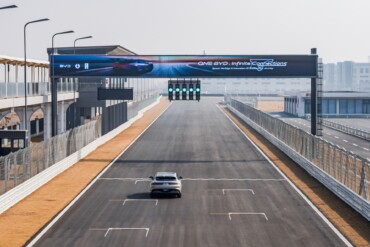 Denza Z9 GT - BYD Zhengzhou Circuit