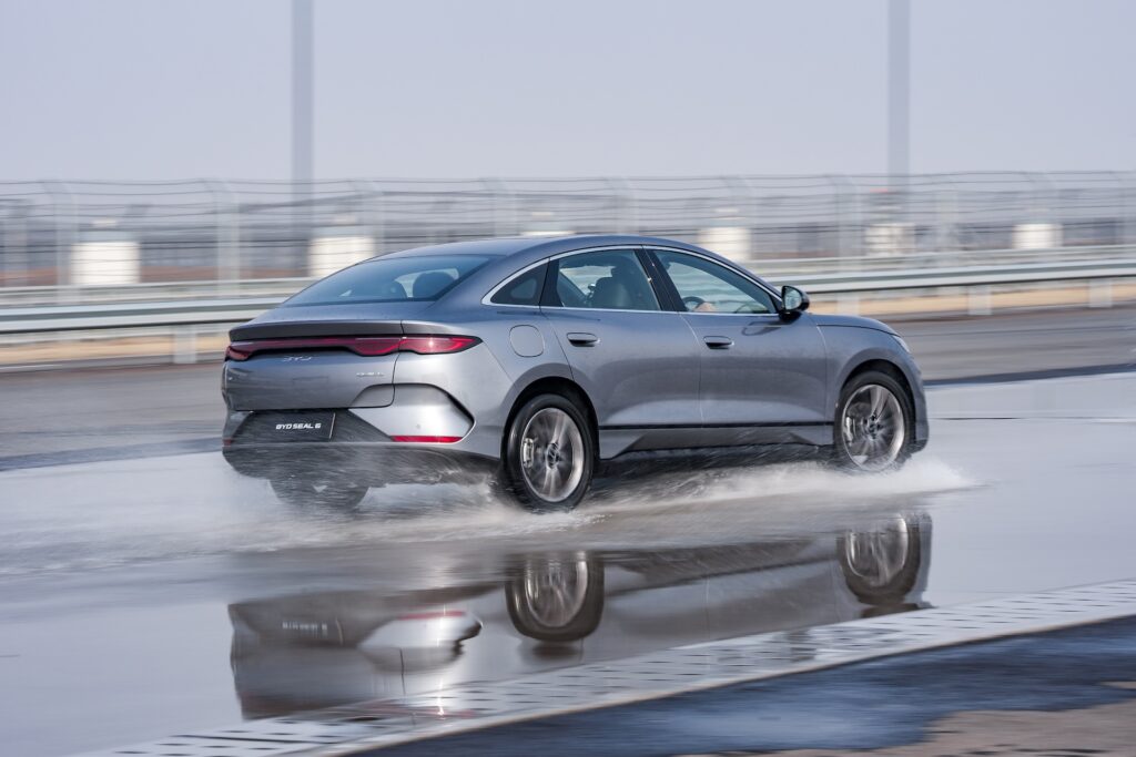 BYD Seal 6 DM-I
