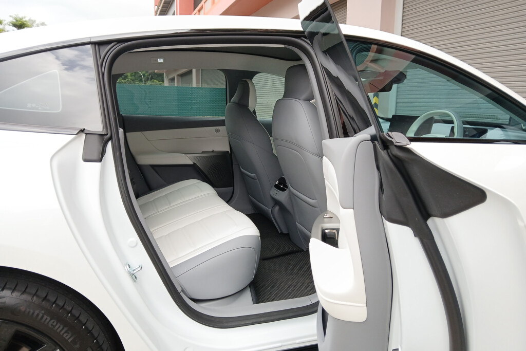 Dongfeng 007 Performance rear seats