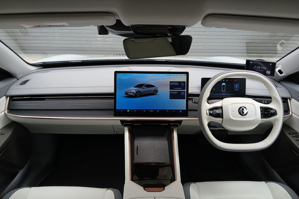 Dongfeng 007 Performance cabin