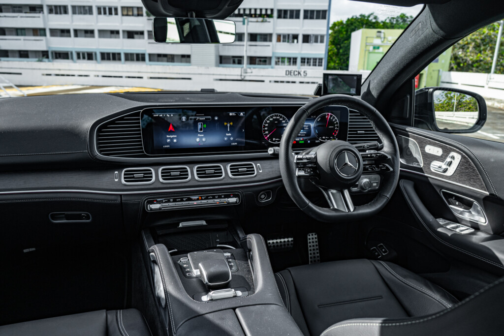 Mercedes-Benz GLE400e Coupe cabin