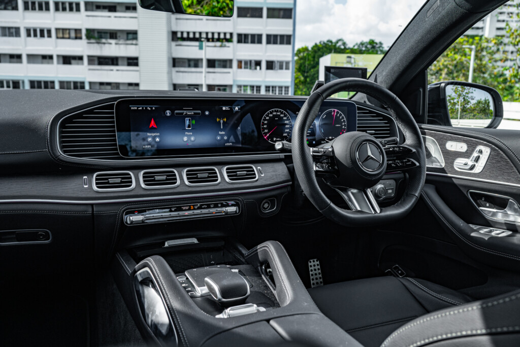 Mercedes-Benz GLE400e Coupe cabin