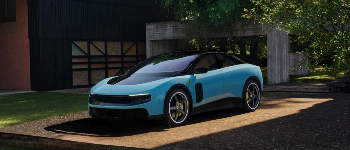 Ferari Luce