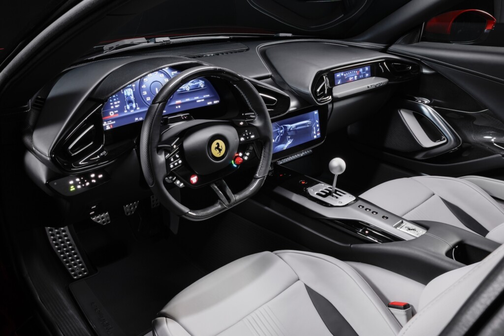 Ferrari 12Cilindri Manuale interior