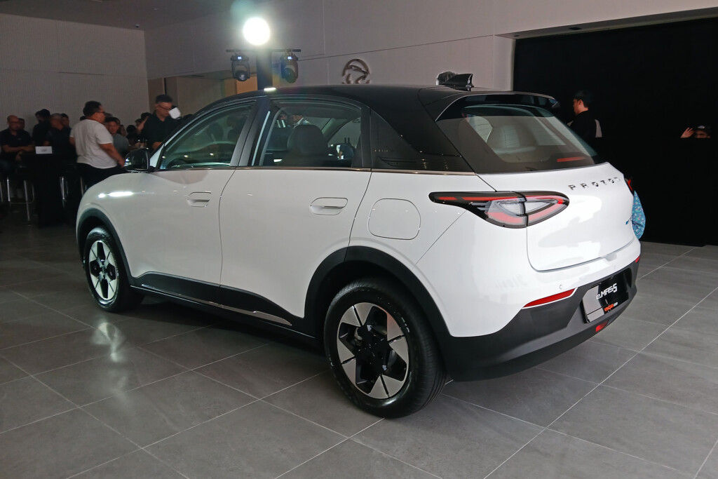 Proton e.Mas 5