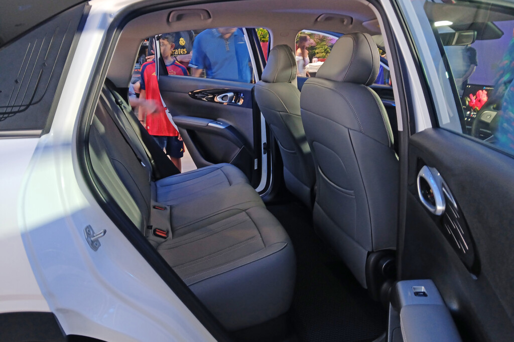 Proton e.Mas 5 rear seats