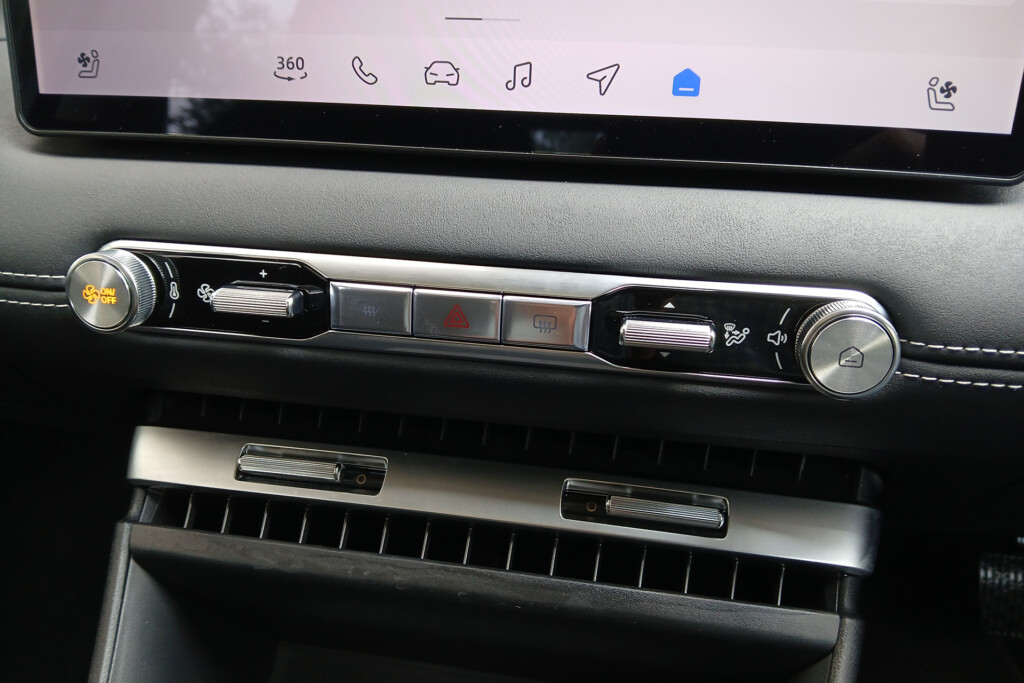 MG 4 Urban aircon controls