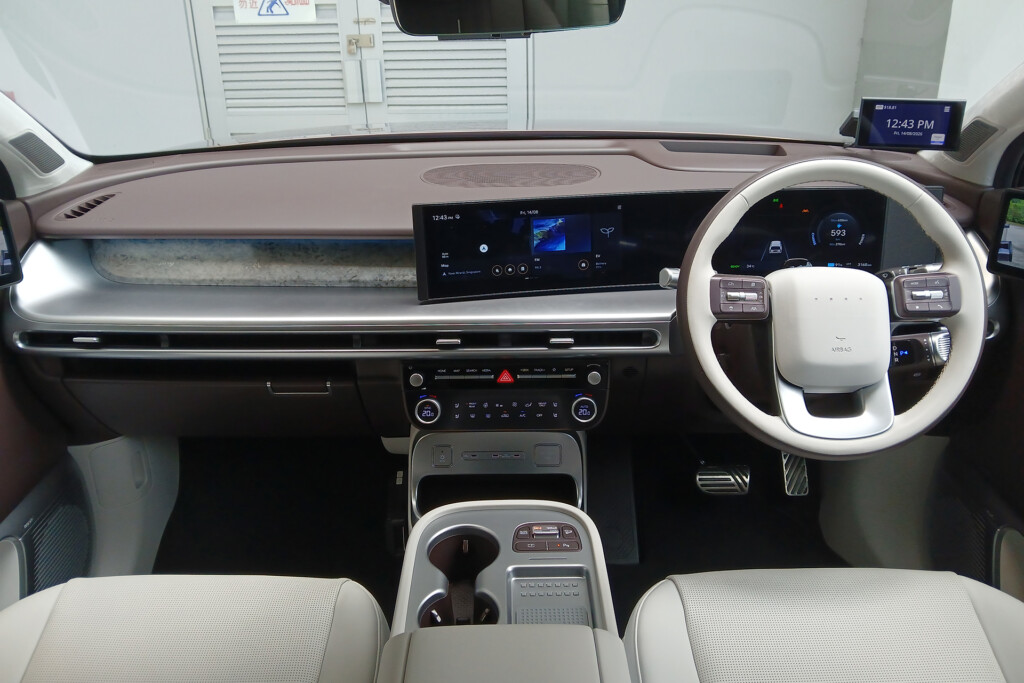 Hyundai Ioniq 9 interior