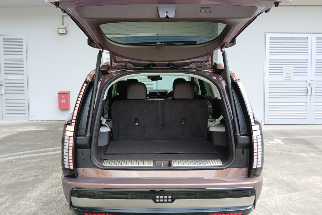 Hyundai Ioniq 9 boot