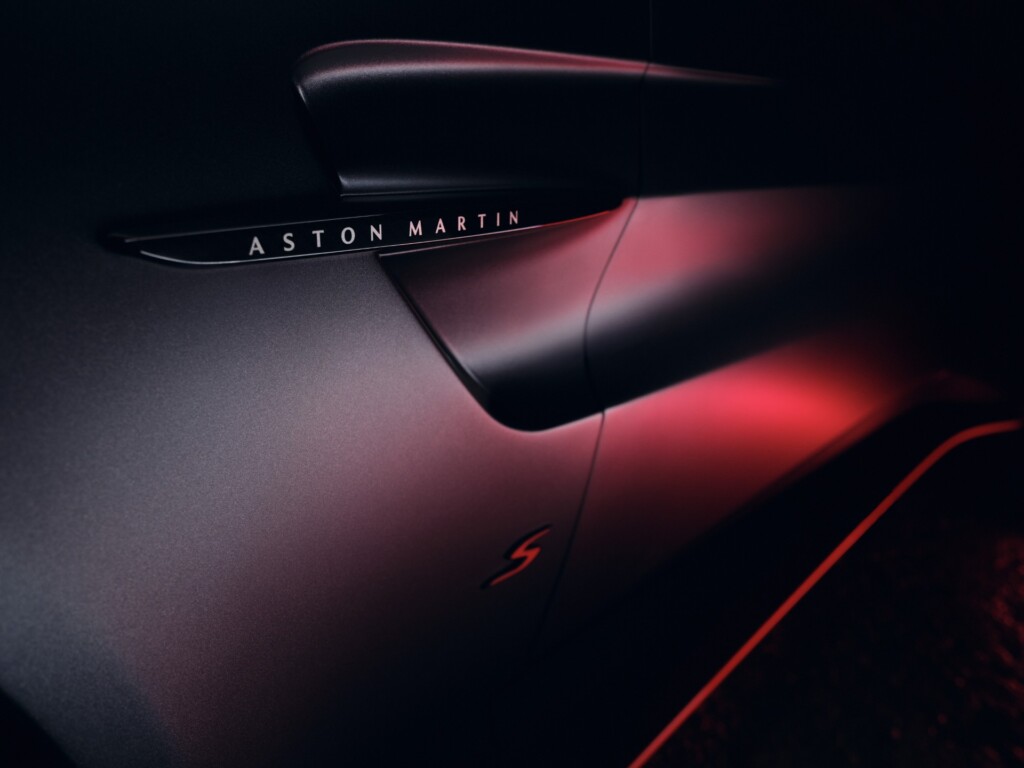 Aston Martin Vantage S