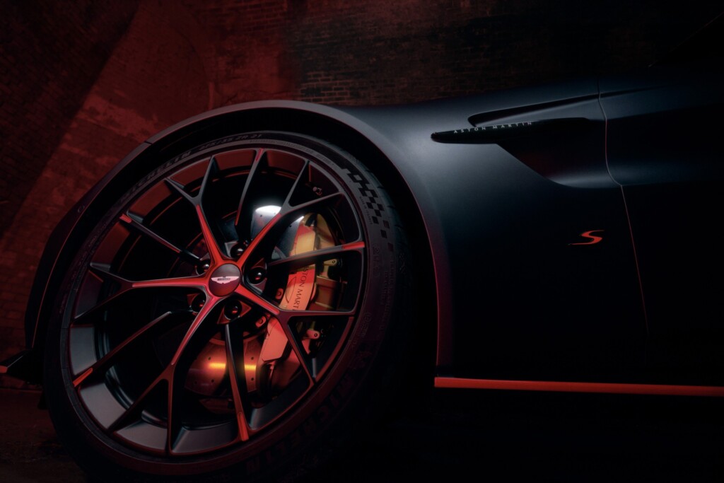 Aston Martin Vantage S rims