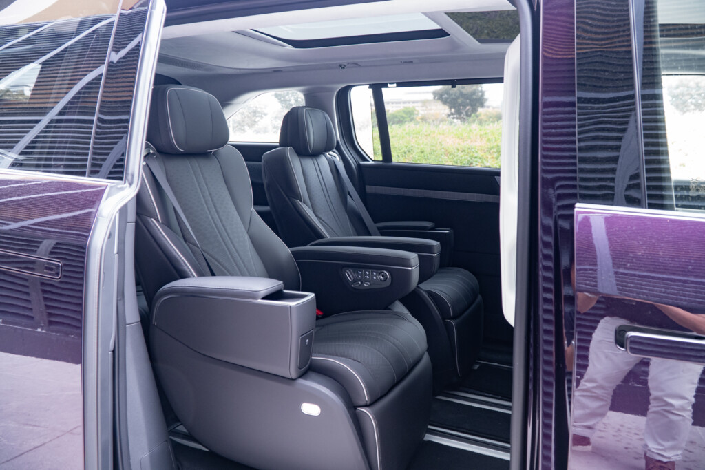 XPeng X9 Pro second row of seats