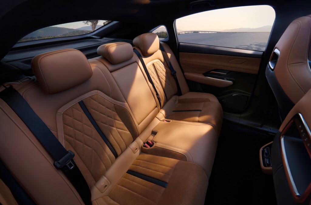 Mazda 6e interior