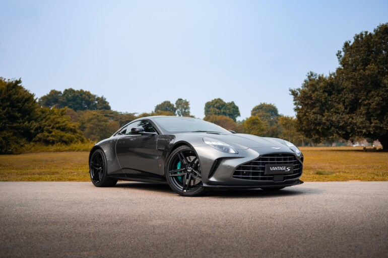 Aston Martin Vantage S